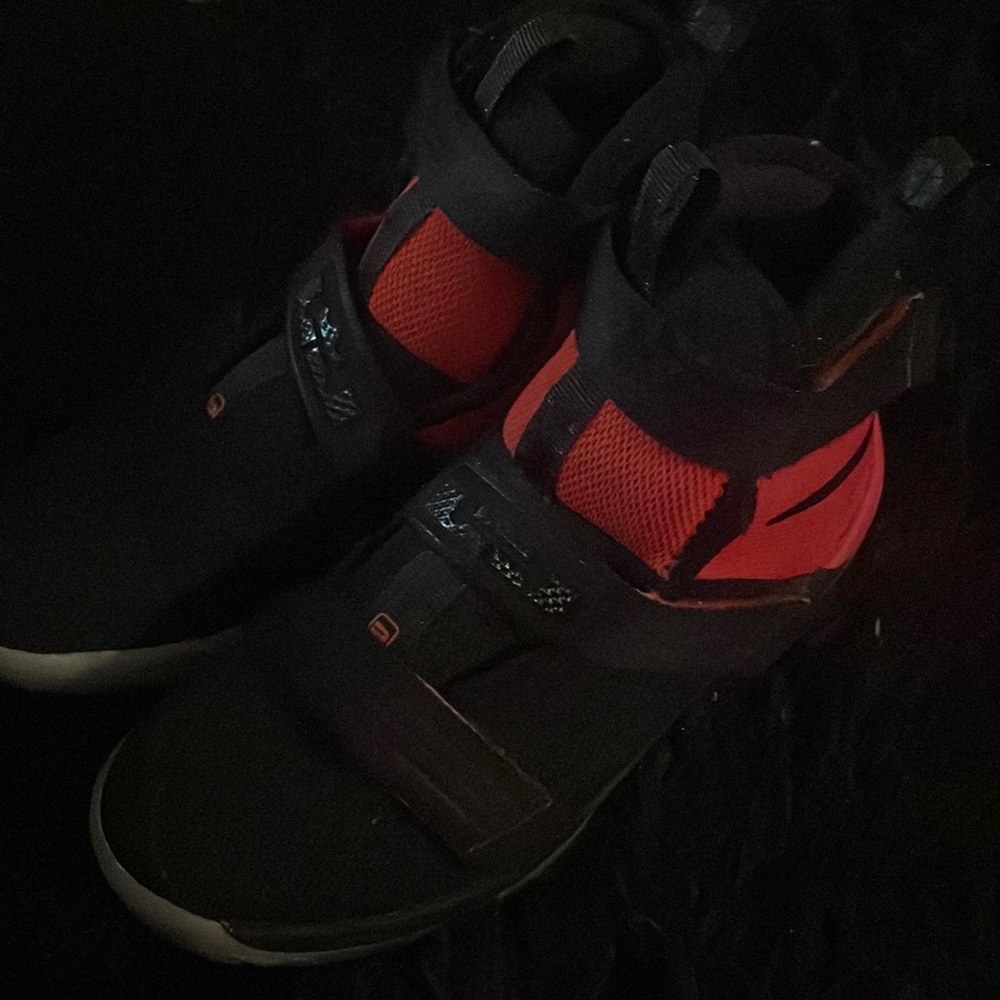 Kids red and black lebrons